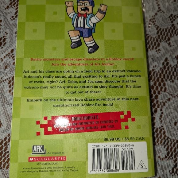 Scholastic Diary of a Roblox PRO Lava chase book - Picture 2 of 4
